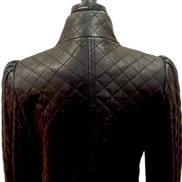 Peter Nygard Quilted Black Leather Jacket Cropped Fitted Size 6 - Picture 10 of 15